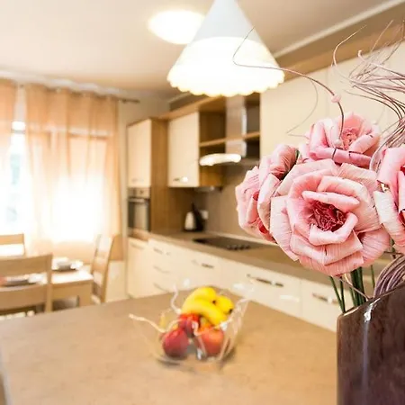 Prestige Apartmán *